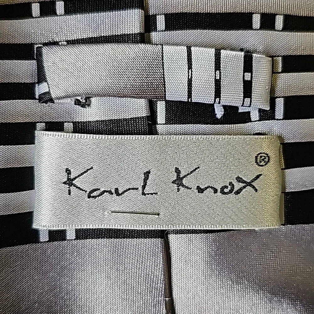 KarlKnox this tie